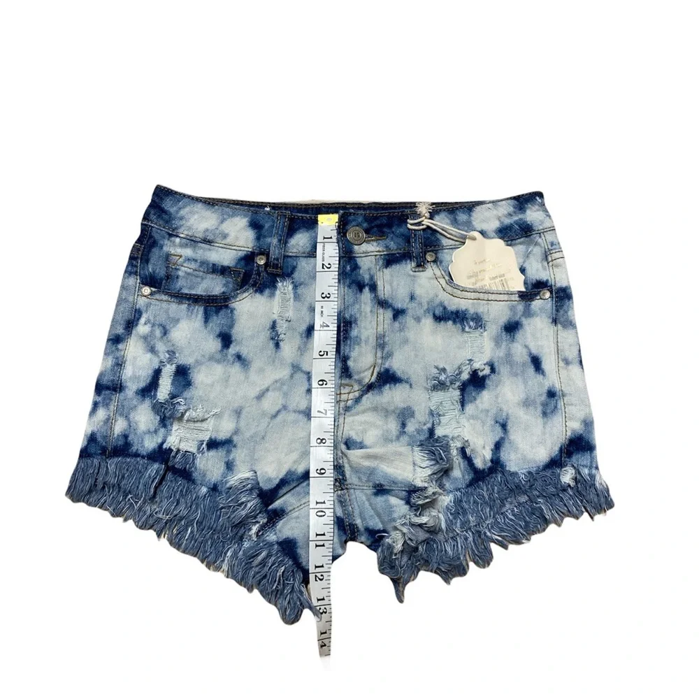 Altar’d State High Rise Jean Shorts Women’s 26 Bleached Raw Hem Casual Denim New